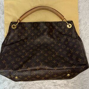 LOUIS VUITTON Monogram Artsy MM